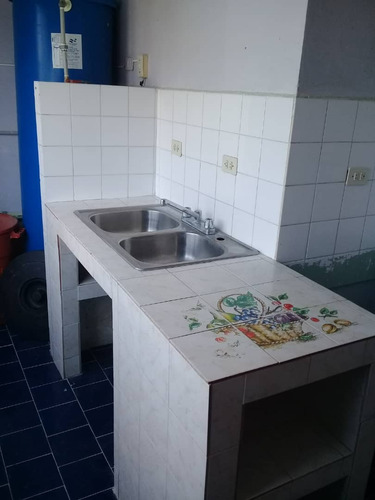 Oportunidad Para Remodelar En Charallave, Residencias Marte, Urbanización La Estrella