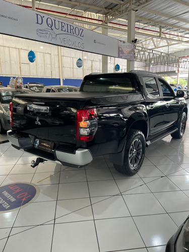 Mitsubishi L200 2.4 Triton Sport Hpe S Cab. Dupla 4x4 Aut. 4p