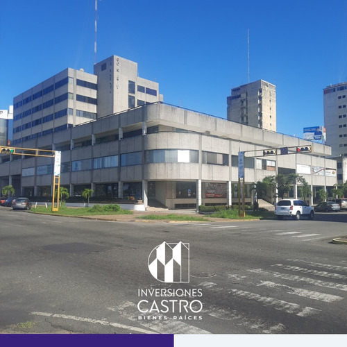 En Alquiler Oficina De 76,80m2, Ubicado En El C.c. Naraya. Alta Vista Puerto Ordaz