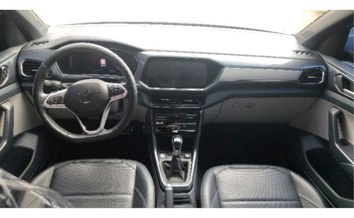 Volkswagen T-Cross 1.4 250 TSI TOTAL FLEX HIGHLINE AUTOMÁTICO
