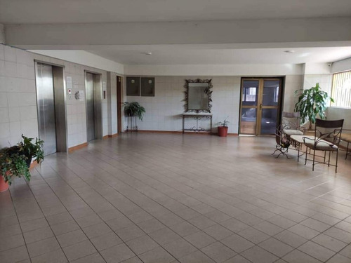 Imagen 10 de 10 de Apartamento En El Bosque 5601025