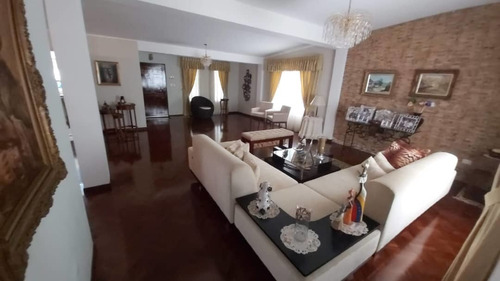 Imagen 2 de 14 de Casa De Dos Pisos Con Anexo En La Suiza San Antonio De Los Altos