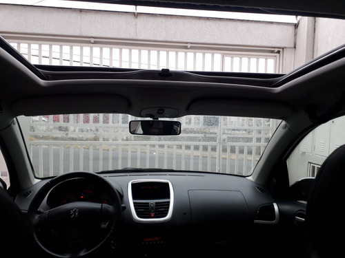 Peugeot 207 1.4 Quiksilver Flex 5p