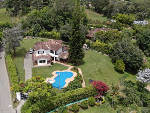 Finca En Venta Ubicada En Rionegro Sector Cabeceras (21372).