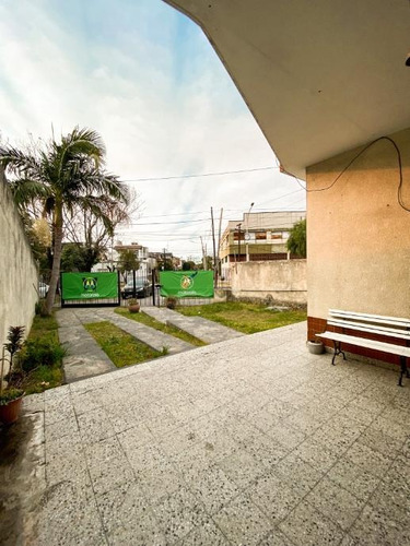 Imagen 3 de 14 de Casa En Venta En Lanus Oeste