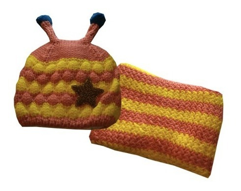 Imagen 1 de 1 de Set Gorro Y Cuello De Lana A Rayas Con Antenitas Para Bebé