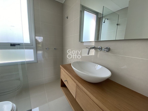 Imagen 17 de 25 de Rincon Del Indio, Penthouse En Venta!