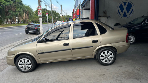 Chevrolet Corsa Classic 1.0 Life Flex Power 4p