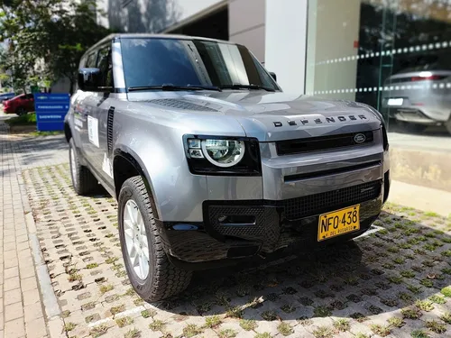 Land Rover Defender 110 X-dynamic S 400ps