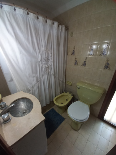 Imagen 15 de 25 de Chalet Sobre Esquina,zona B5 4habitaciones 3baños