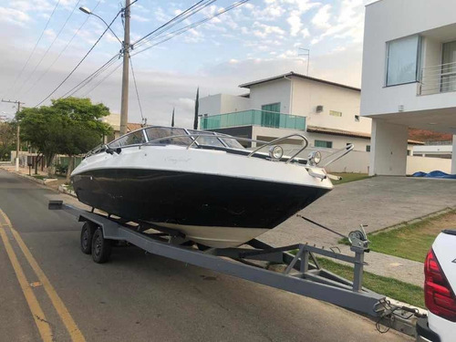Lancha Ventura 215