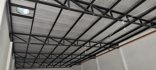 Depósito/galpón En Venta - Sarmiento