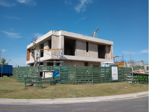 Imagen 4 de 10 de Naos Construcciones Llave Mano Casas Tradiconal Steel Frame