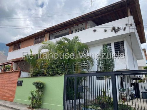 Vendo Casa En Calle Cerrada Los Chorros 25-18391