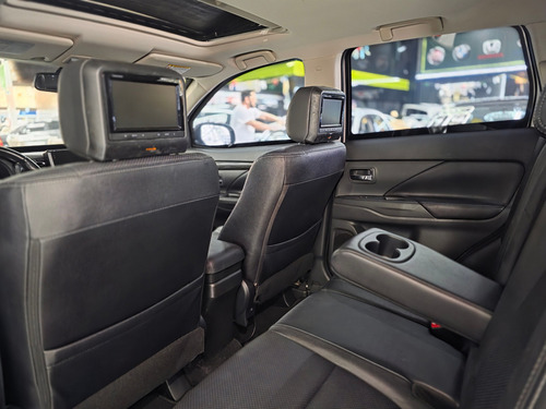 Mitsubishi Outlander OUTLANDER 3.0/ GT 3.0 V6 AUT.