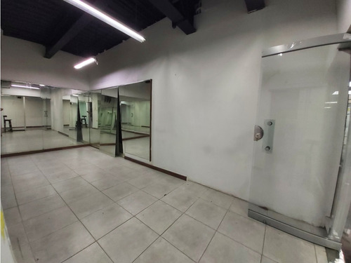 El Cafetal - Plaza Las Américas. Local / Oficina 20mt2 Nivel Pb