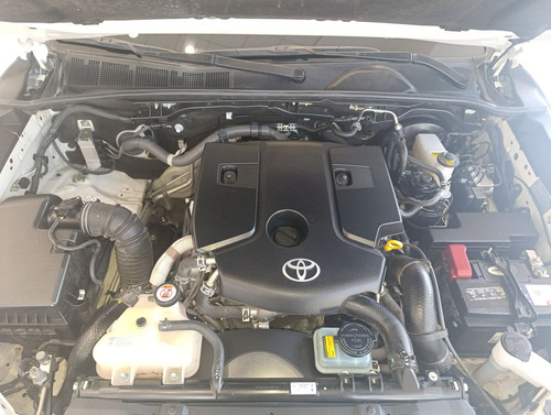 Toyota Hilux 2.8 Tdi Cabina Doble 4x4 Mt