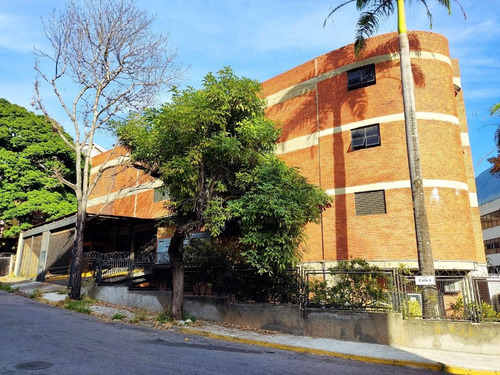 Imagen 2 de 30 de Edificio Para Comercio-industrial