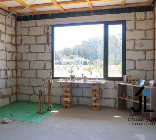 Imagen 14 de 14 de Venta De Casa Con Posibilidad De Hacer Las Terminaciones A Gusto En Chacras De La Cruz.
