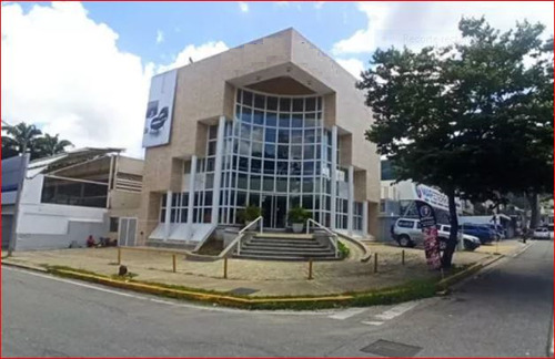 Edificio Comercial En Venta En La Trinidad