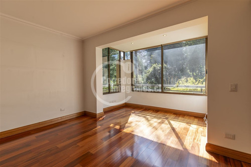 Departamento En Venta De 5 Dorm. En Las Condes - San Damián