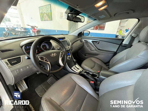 Imagem 9 de 13 de Hyundai Elantra Gls 1.8 16v Aut. 2013