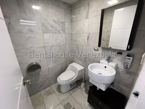 Oficina En Torre Exclusivas En Las Mercedes, Jm-rc 26-396