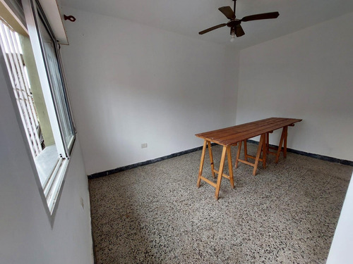 Casa En Venta 3 Dormitorios Terraza Y Quincho Rosario