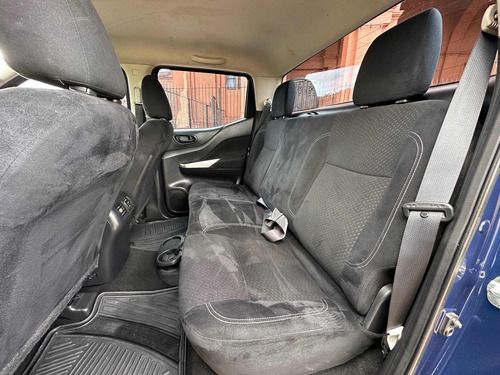 Imagen 12 de 17 de Nissan Frontier 2018 2.5 Se Doble Cabina (( Gl Motors ))