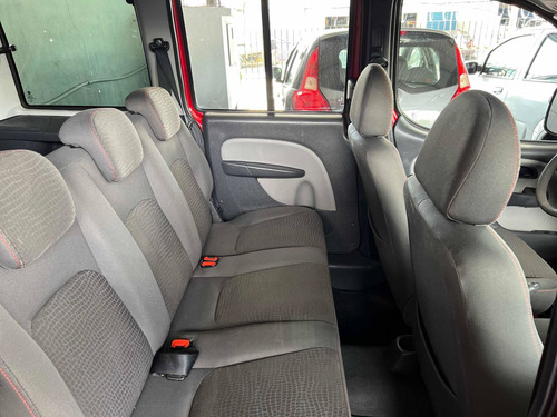 Imagem 3 de 7 de Fiat Doblo 2013 1.8 16v Adventure Xingu Flex 5p