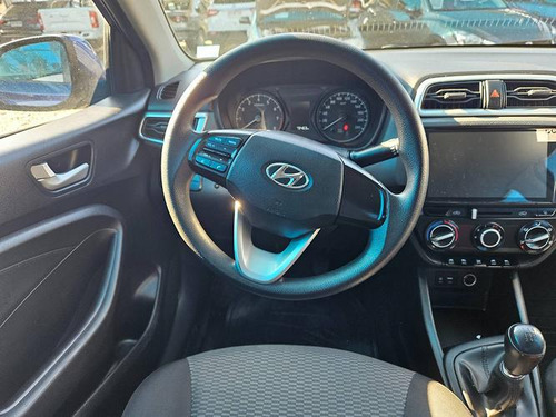 Hyundai Verna 1.4 PLUS
