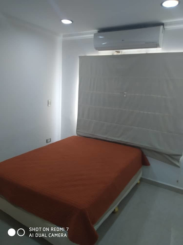 Imagen 10 de 14 de Alquiler Fijo, Bello Y Espacioso Townhouse. Jorge Coll.