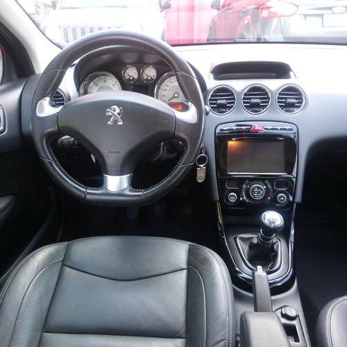 Imagen 8 de 9 de Peugeot 408 Feline 1.6 Hdi 2016