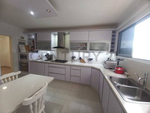 Apartamento En Alquiler Resd Alpes Urb Las Salias San Antonio