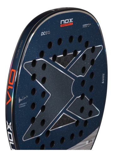 Raquete de beach tennis Nox V10 2025 Carbon 12K azul escuro