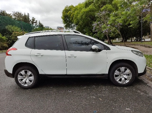 Imagen 2 de 6 de Peugeot 2008 2016 1.6 Allure