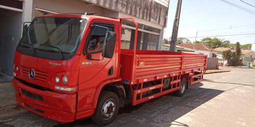 Mercedes Bens Acello