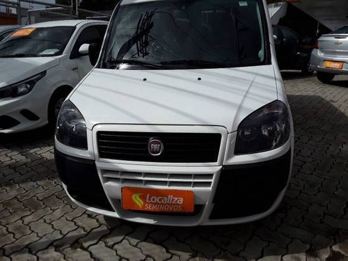 Imagem 1 de 9 de Fiat Doblò 1.8 Mpi Essence 7l 16v Flex 4p Manual