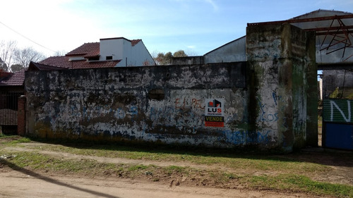 Lote Centro De Manzana Salida A Dos Calles 2280m2 En Block