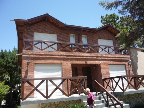 Imagen 1 de 10 de Vendo Complejo De 4 Departamentos Juntos O Separados