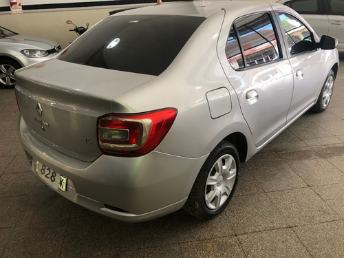 Renault Logan 1.6 Authentique Plus Full Gnc 2017 Financiamos