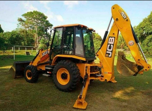 Imagem 2 de 3 de Retroescavadeira Jcb 3x - 2020