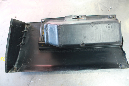 Base Guantera Tsuru 2004 16 Val 6810865y00m F3811 (Usado)