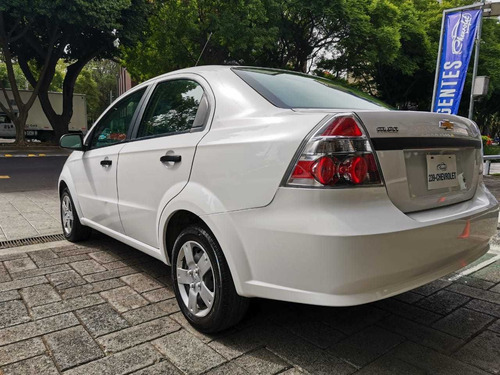 Imagen 5 de 13 de Chevrolet Aveo 1.6 Ls Aa Radio Airbag Facelift Mt 2017