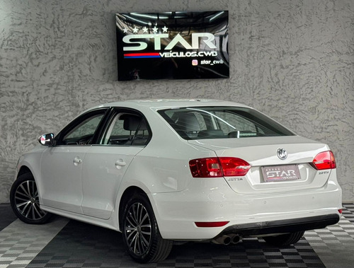 Volkswagen Jetta 2.0 Tsi Highline 211cv Gasolina 4p Tiptronic