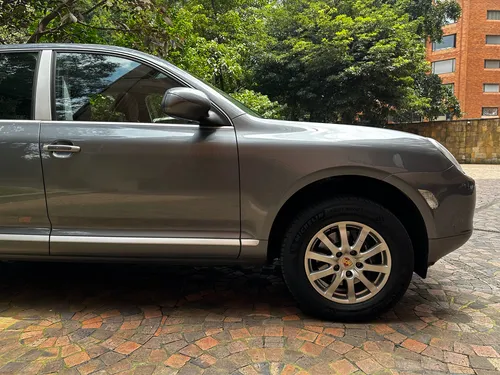 Porsche Cayenne 3.2 V6