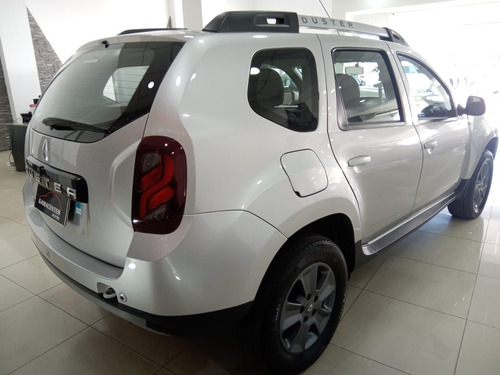 Imagen 9 de 25 de Renault Duster Privileg 1.6 Con Gnc