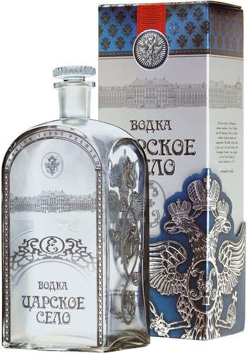 Imagen 1 de 5 de Vodka Ruso Uapckoe Ceao Ultra Premium 700ml En Estuche