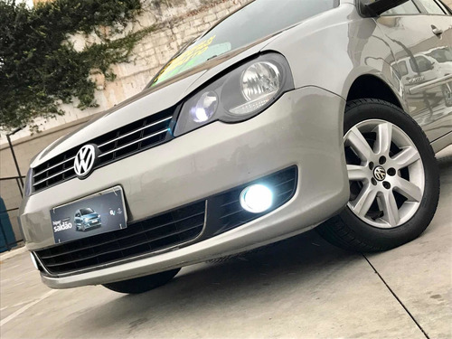 Imagem 13 de 15 de Volkswagen Polo 2013 2.0 Sportline Total Flex 5p