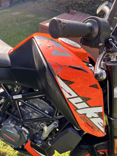 Ktm Duke 200 Año 2023 - 7.000kms - Dos Dueños - Facturable